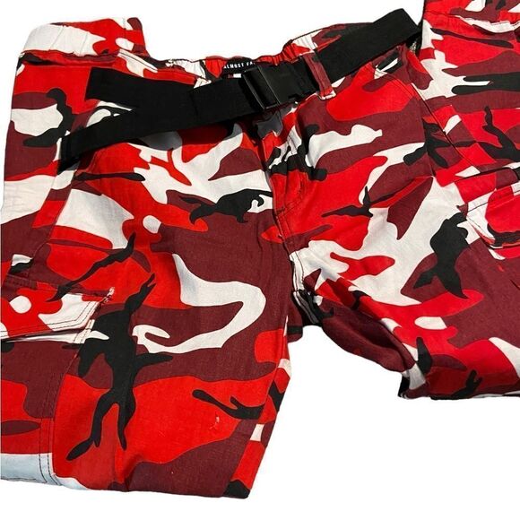 Almost Famous size medium red/black camo excellent condition see pics - Picture 1 of 2
